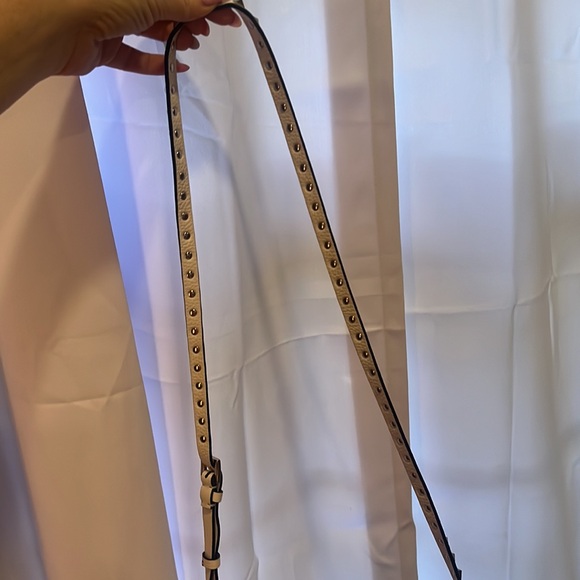 Valentino Garavani Rockstud Crossbody Shoulder Bag Pebble Calf Leather Ivory - Picture 13 of 17